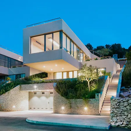 Soul Sisters Villa