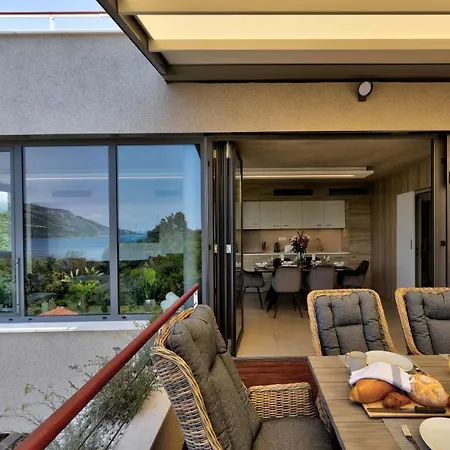 Villa Soul Sisters *